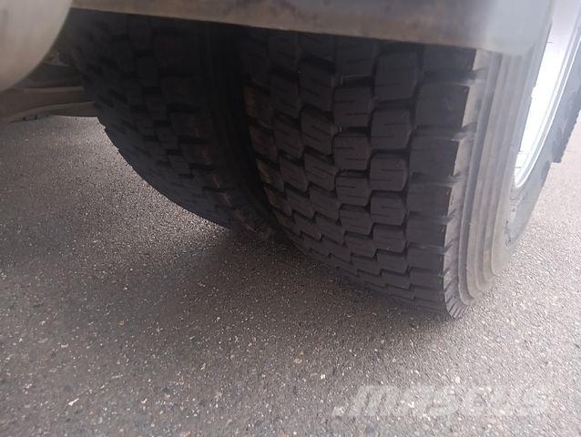 Volvo FH 500 4x4T X-Track BIG-Hydraulik Spoiler TÜVneu Sattelzugmaschinen