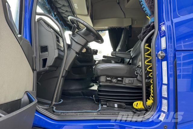 Volvo FH-500 6x2 وحدات الجر