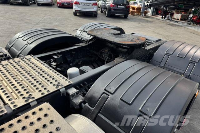 Volvo FH-500 6x2 وحدات الجر