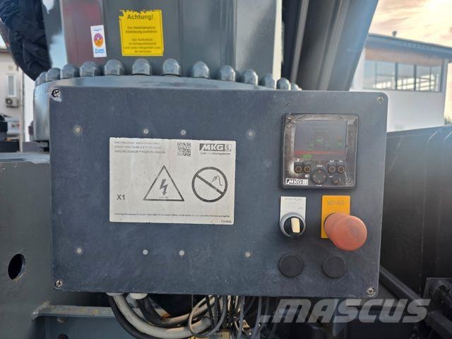 Volvo FH 500 6x2 Heckkran MKG HLK 531 HP a5 Funk Platformas/izkraušana no sāniem