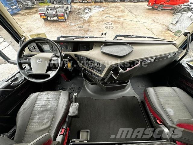 Volvo FH 500 6x2 Lenk-/Lift Volumen-SZM/Low-Liner Ťahače