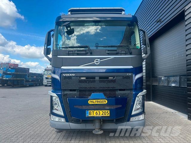 Volvo FH 500 8×4 truck w. PALFINGER 165 t/m crane / kr Automobiliniai kranai