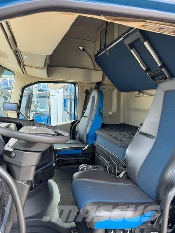 Volvo FH 500 * GLOBETROTTER XL * VER. SATTEL*STANDKLMA Nyergesvontatók