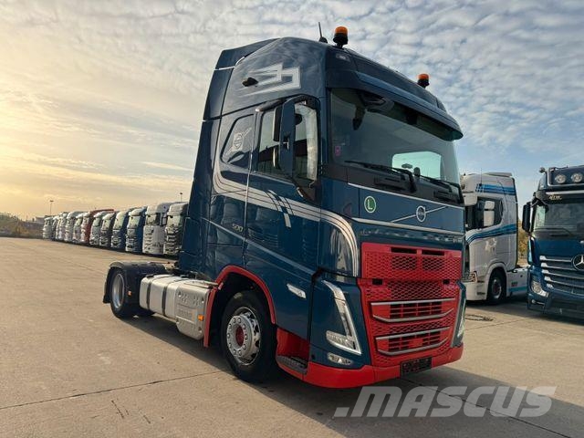 Volvo FH 500 * GLOBETROTTER XL * VER. SATTEL*STANDKLMA Vilcēji