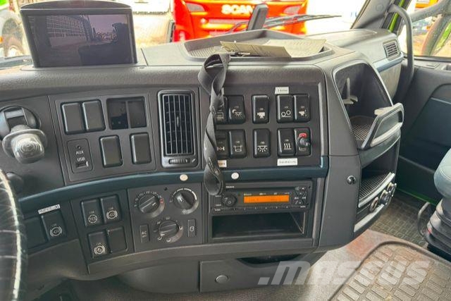 Volvo FH-540 6x2 LIV L160Z その他トラック