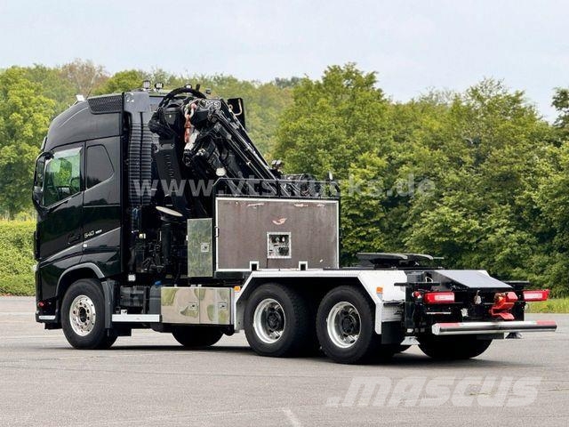 Volvo FH 540 6x4 + Fassi F710RA.2.28 XHE Ladekran Trekkers