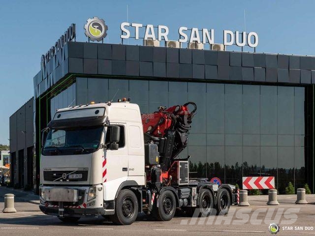 Volvo FH 540 8x4 Fassi F1300RA.2.28 Crane Fly Jib Vetopöytäautot