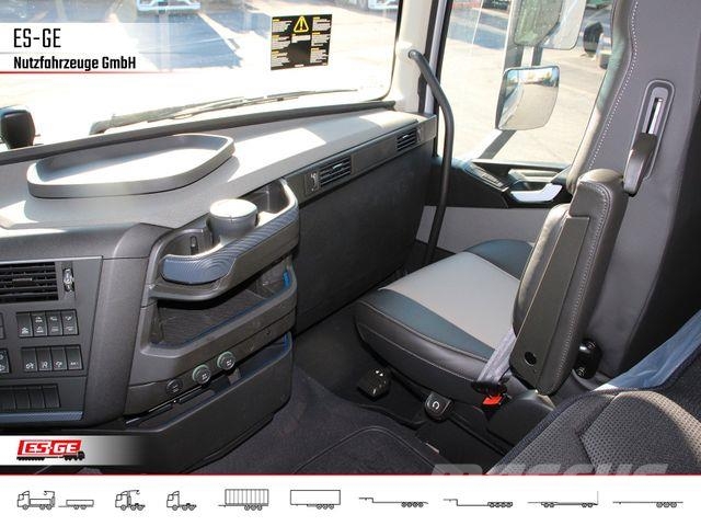 Volvo FH 551 8x4 Tridem VLA (Luftfederung) Vilcēji