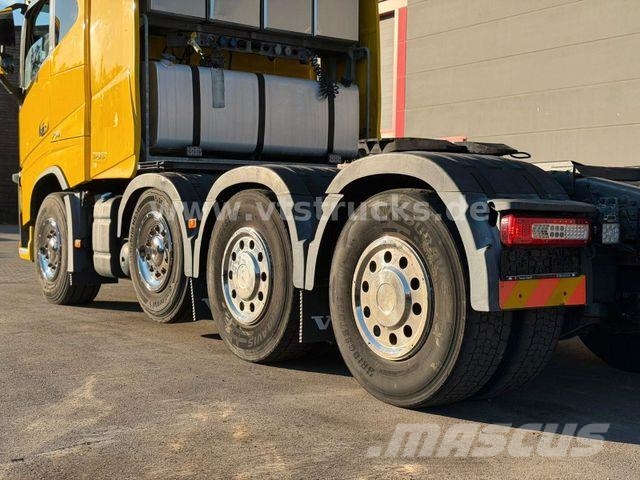Volvo FH 750 8x4 BL Tridem Retarder/LED/VLA Sattelzugmaschinen