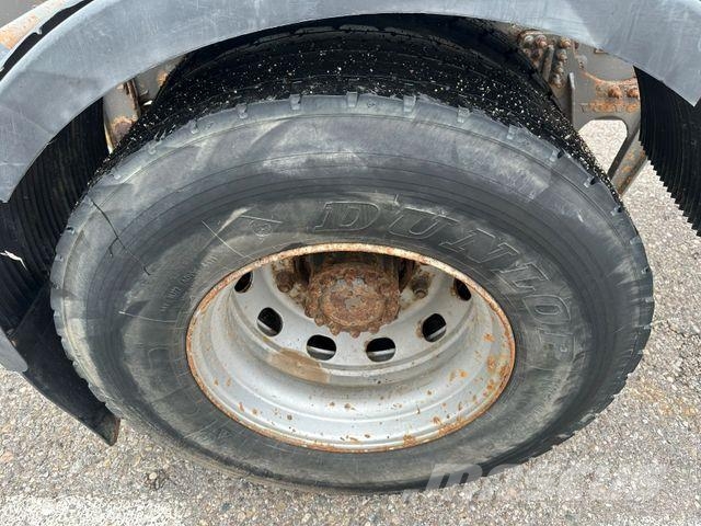 Volvo FH12-340 Chassis met cabine