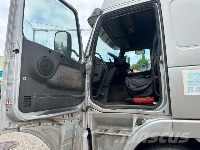 Volvo FH12-340 Chassis met cabine