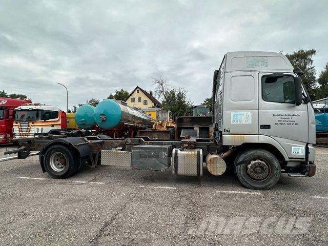 Volvo FH12-340 Chassis met cabine