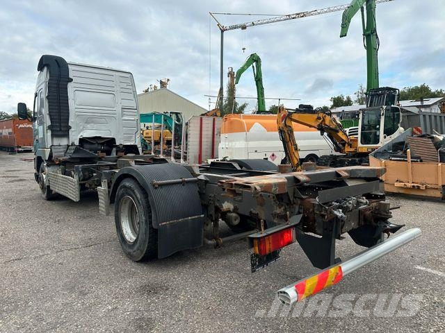 Volvo FH12-340 Chassis met cabine