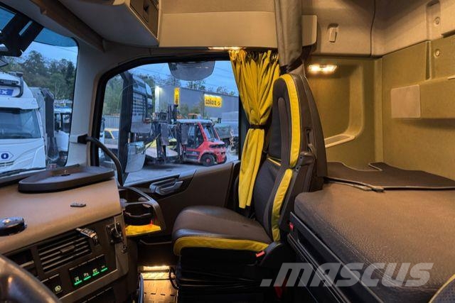 Volvo FH16-750 4x2 Тягачі