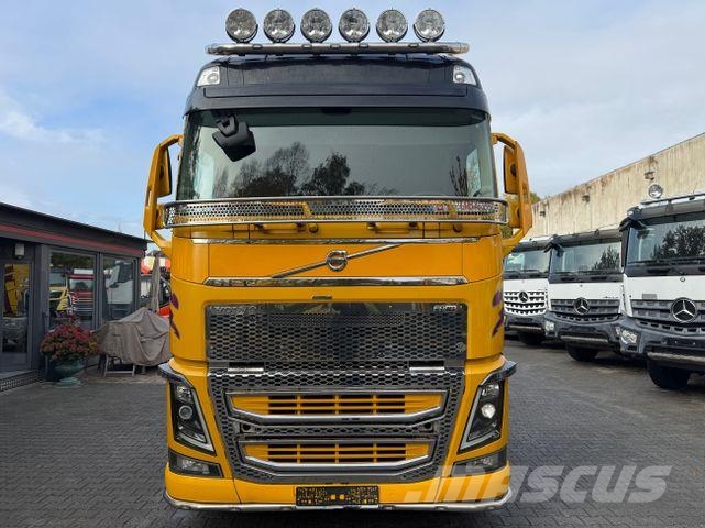 Volvo FH16 750 6X2 Globetrotter XL Tegljači