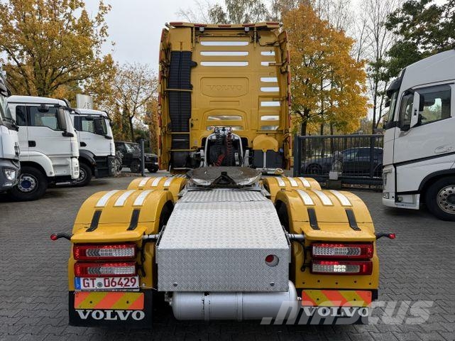 Volvo FH16 750 6X2 Globetrotter XL Tegljači