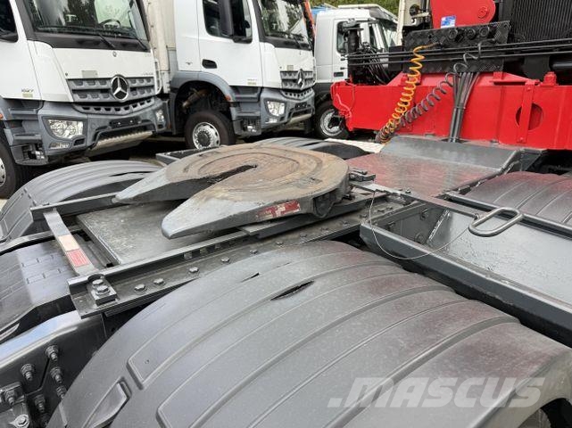 Volvo FH460 6X2 Kran HMF 2620 bis 18.50 Meter وحدات الجر