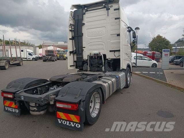 Volvo FH460 GlobeXL EU6d I-PARC 820LTank Spoiler X-LOW Trekkers