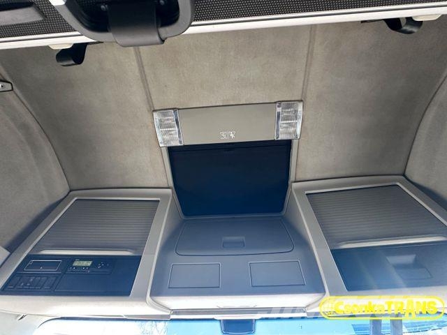 Volvo FH460, Standard, Hydraulics, Park A.C Trekkers