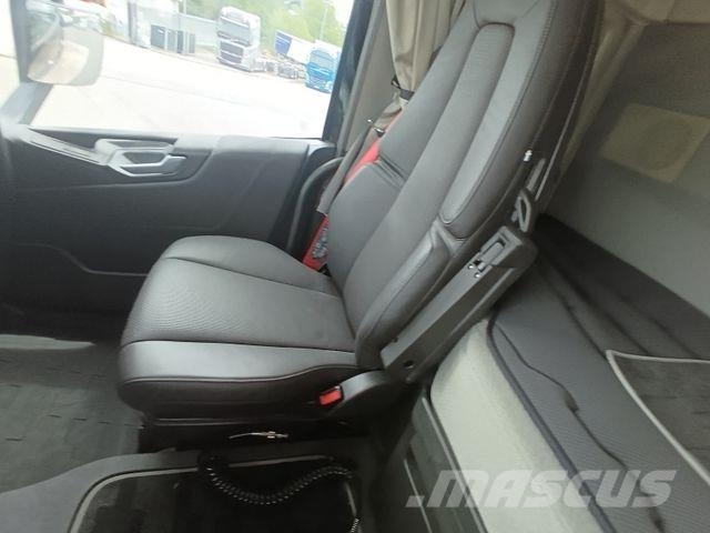 Volvo FH540 8x4R FullOption Voll-Leder ALCOA,Voll-Luft Camiones con chasís y cabina