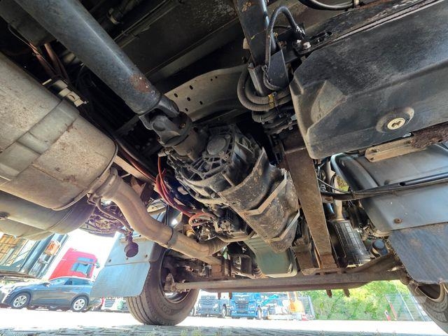 Volvo FL 240 Camiones de caja de lona