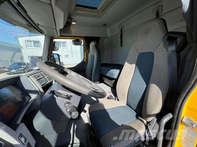 Volvo FL 4x2 Autotransporter/3xCars/WINCH/Bed/AC/EU6 Autotransporter
