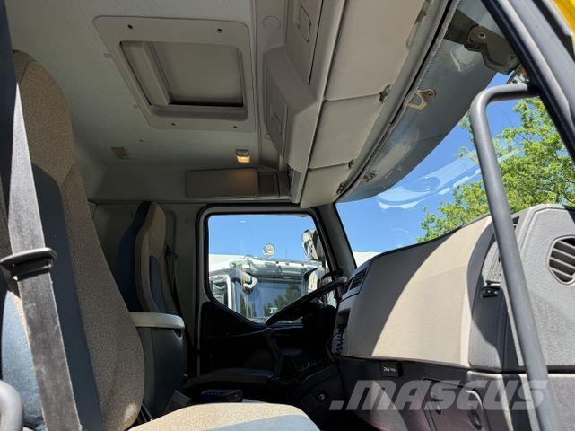 Volvo FL280.16 4X4 Fahrgestell/ Chassis Camiones con chasís y cabina