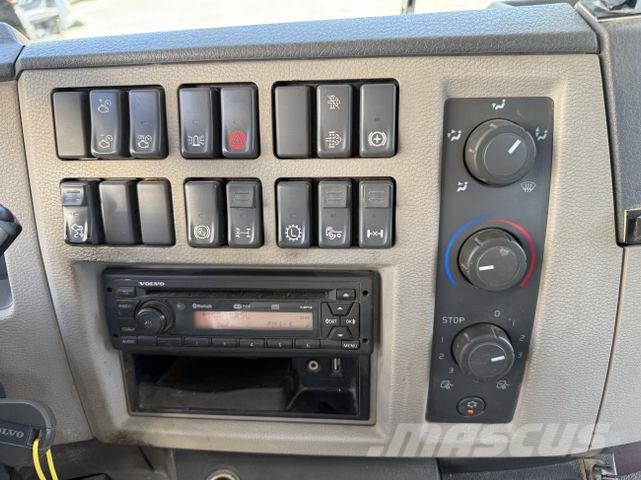 Volvo FL280.16 4X4 Fahrgestell/ Chassis Camiones con chasís y cabina