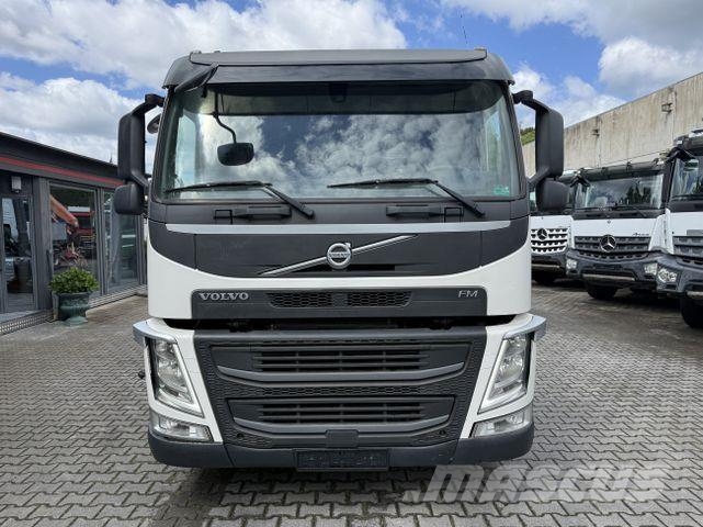 Volvo FM 330 6X2*4 Nákladné vozidlá bez nadstavby