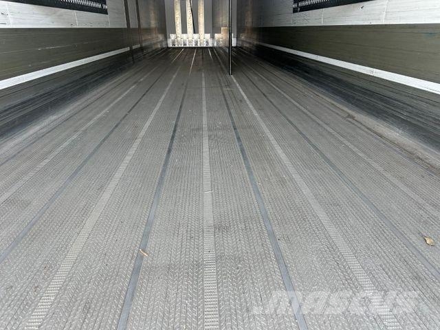 Volvo FM 380 / Schmitz / 3 Kammer / Carrier ICELAND وحدات الجر