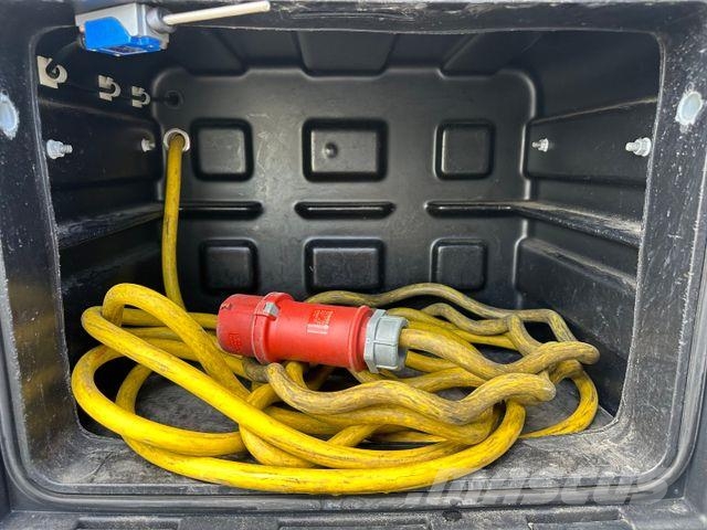 Volvo FM 380 / Schmitz / 3 Kammer / Carrier ICELAND وحدات الجر