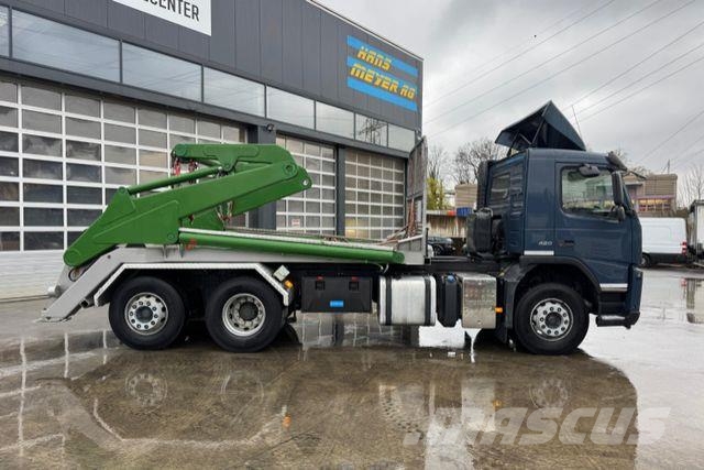 Volvo FM-420 6x2 Welaki **69'000 KM** Camiones con gancho