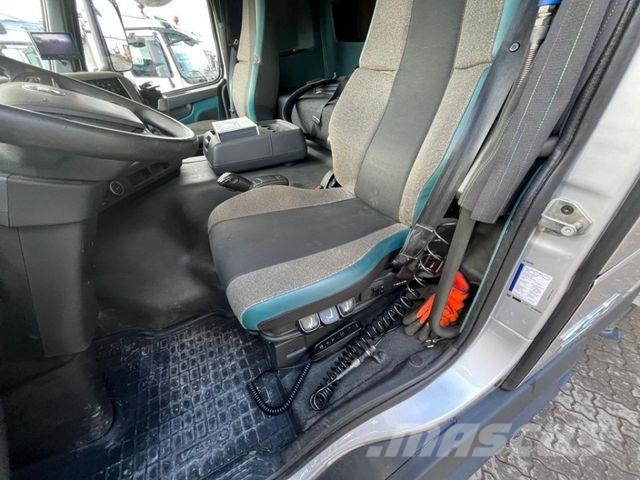 Volvo FM 420 8x2/4 Pritsche Heckkran 34m/t, Funk, Jib Camiones de cama baja