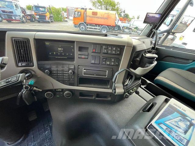 Volvo FM 420 8x2/4 Pritsche Heckkran PK34.000+Jib+Funk Curtainsider trucks
