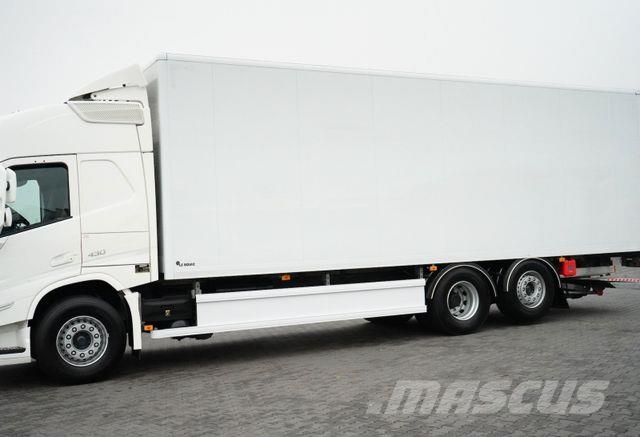 Volvo FM / 430 / ACC / E 6 / KONTENER + WINDA / 21 PAL Фургони