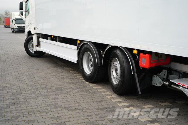 Volvo FM / 430 / ACC / E 6 / KONTENER + WINDA / 21 PAL Фургони