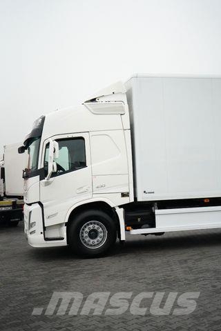 Volvo FM / 430 / ACC / E 6 / KONTENER + WINDA / 21 PAL Фургони