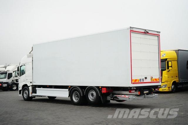 Volvo FM / 430 / ACC / E 6 / KONTENER + WINDA / 21 PAL Фургони