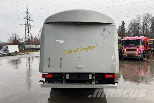 Volvo FM-440 4x2 Tankwagen 13'500L 탱커 트럭