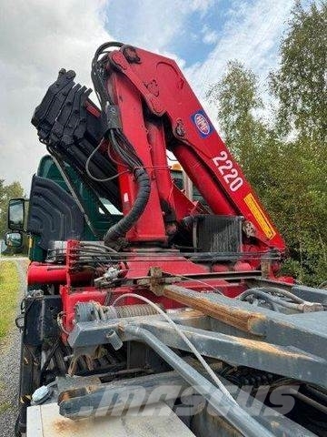 Volvo FM 440 PRITSCHE HMF CRANE Camiones de cama baja