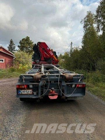 Volvo FM 440 PRITSCHE HMF CRANE Camiones de cama baja