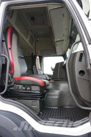 Volvo FM / 460 / E 6 / IZOTERMA + WINDA / 22 PALETY / Рефрижератори