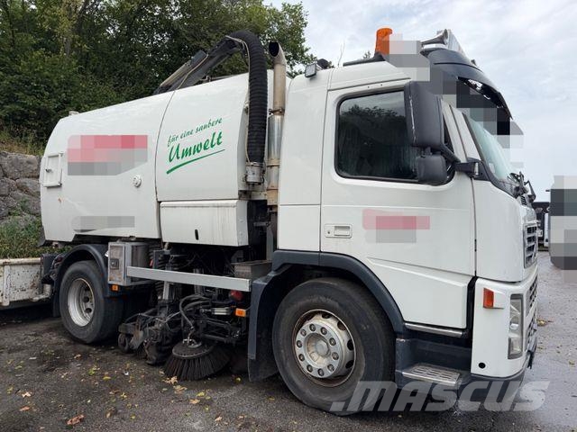 Volvo FM 9 4X2 KEHRMASCHINE Kamioni za čišćenje ulica