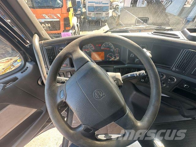 Volvo FM440 وحدات الجر