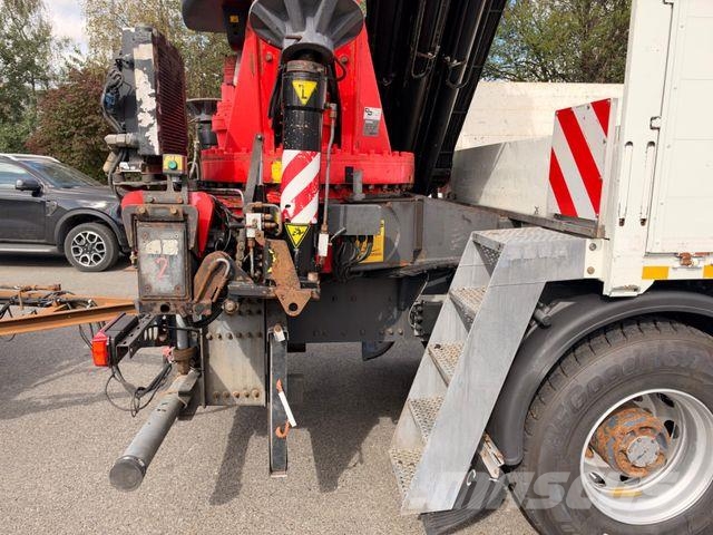 Volvo FMX 460 8x4 BB FASSI F660+Fly-Jib 64 t/m Pritschenwagen/Pritschenwagen mit Seitenklappe
