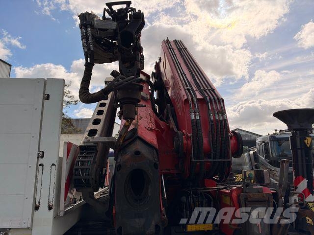 Volvo FMX 460 8x4 BB FASSI F660+Fly-Jib 64 t/m Pritschenwagen/Pritschenwagen mit Seitenklappe