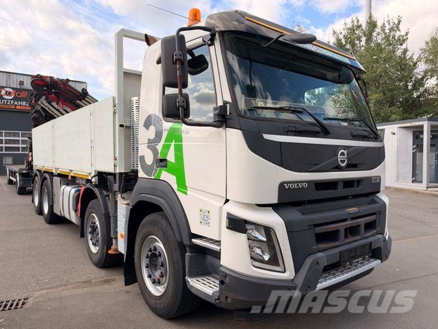 Volvo FMX 460 8x4 BB FASSI F660+Fly-Jib 64 t/m Pritschenwagen/Pritschenwagen mit Seitenklappe
