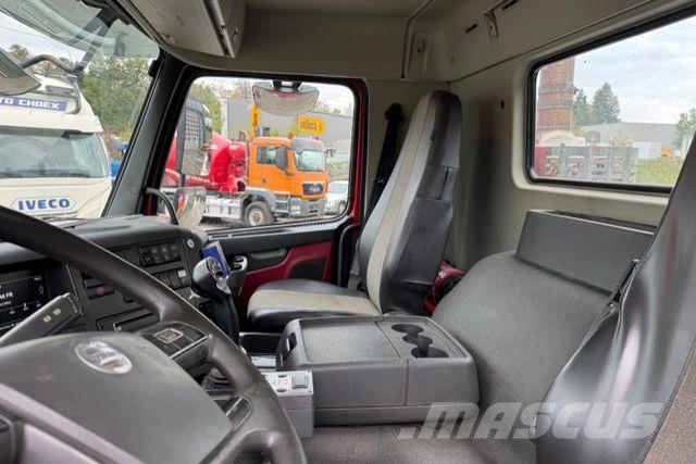 Volvo FMX-540 10x4 Moser Вантажівки з гаковим підйомом