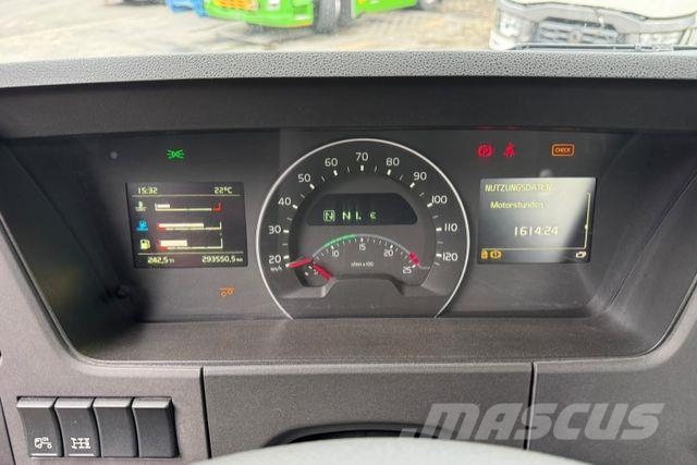 Volvo FMX-540 10x4 Moser Вантажівки з гаковим підйомом