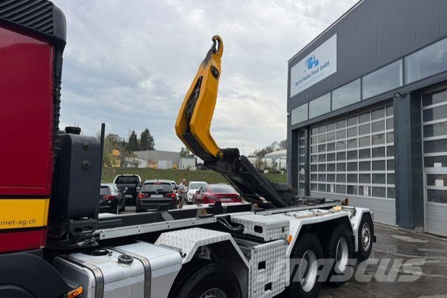 Volvo FMX-540 10x4 Moser Вантажівки з гаковим підйомом